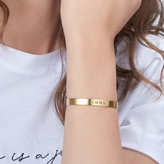 Engraved Name Heart Bangle